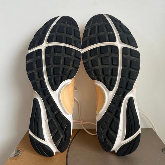 Nike Air Presto Beige Women Running Sneakers - Size 11 - Picture 11 of 11